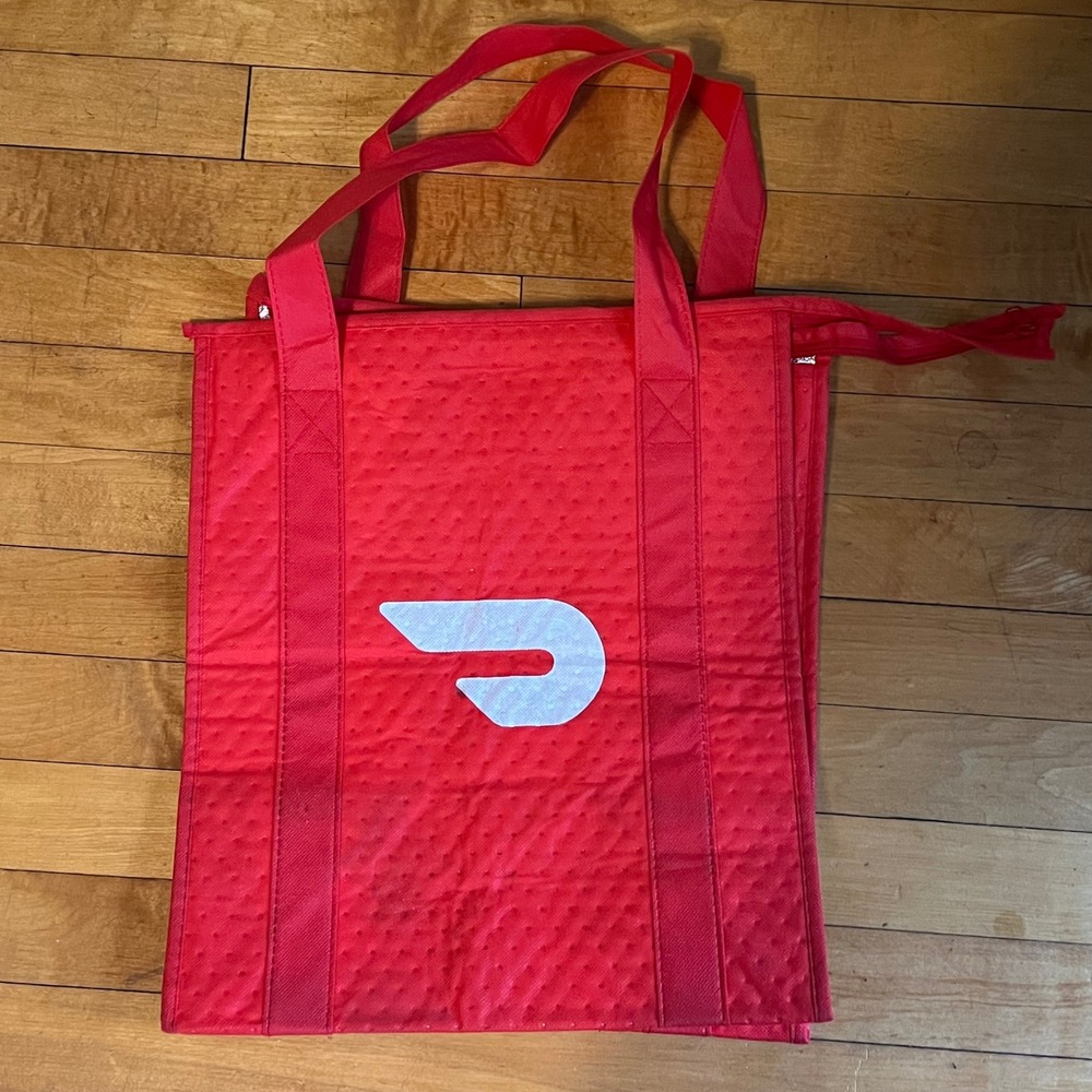 DoorDash Insulated Red Delivery Bag 15x13x9 inches